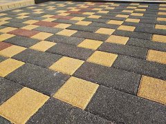 路面砖使用效果受哪些因素影响？  